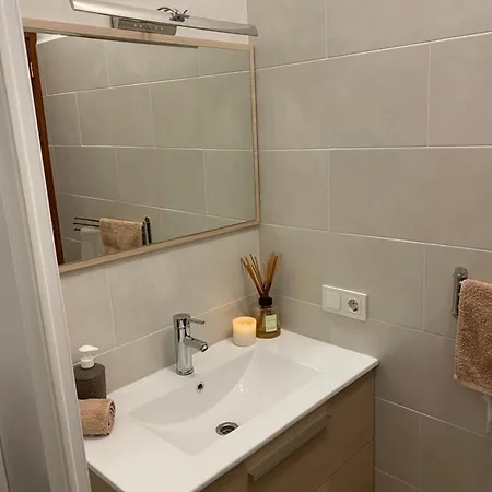Villa Captivating 3-bed In *